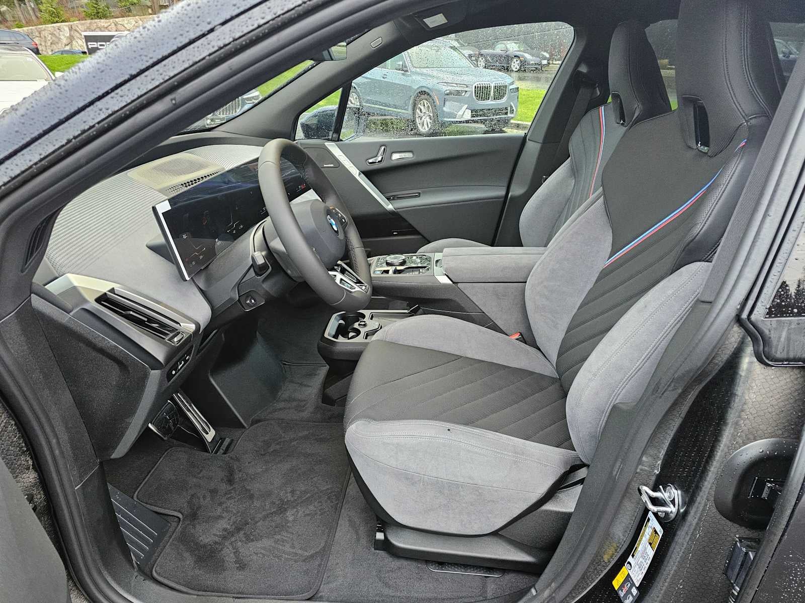 2026 BMW iX xDrive60