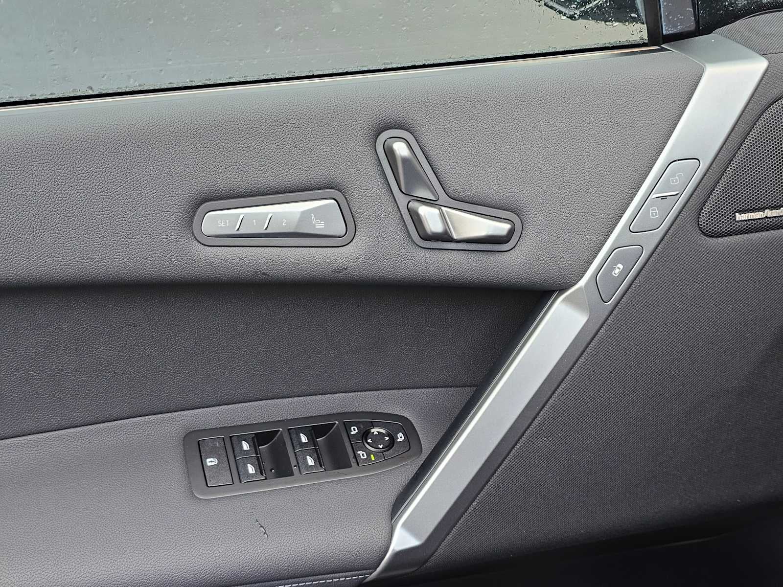 2026 BMW iX xDrive60