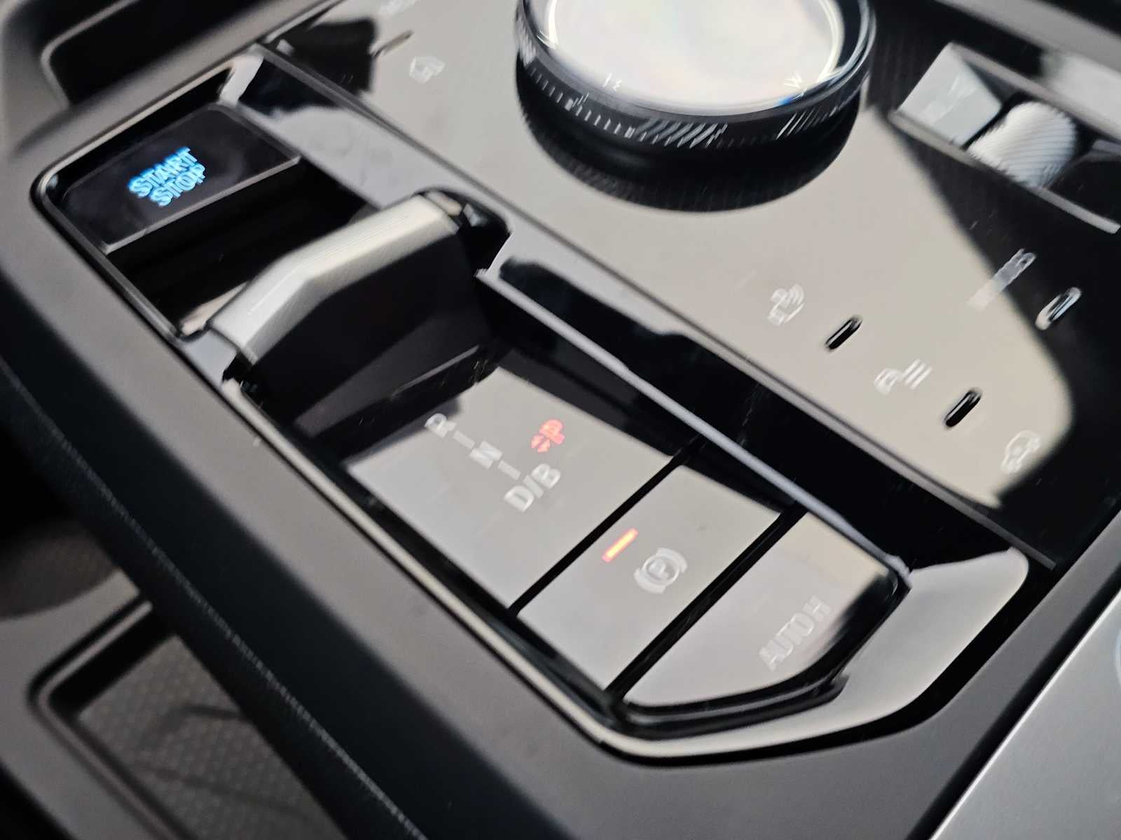 2026 BMW iX xDrive60