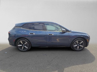 2026 BMW iX xDrive60