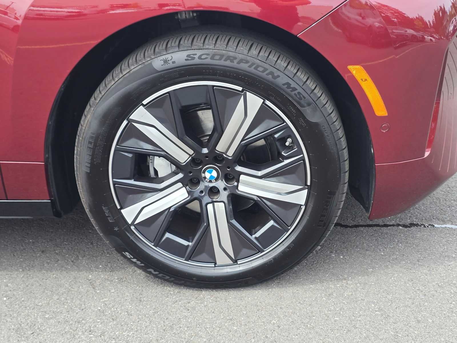 2026 BMW iX xDrive60