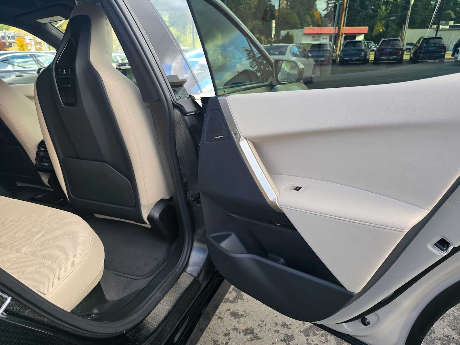 2026 BMW iX xDrive60