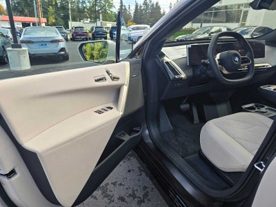 2026 BMW iX xDrive60