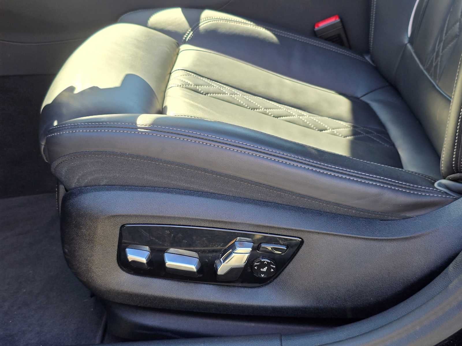 2023 BMW 5 Series M550i xDrive