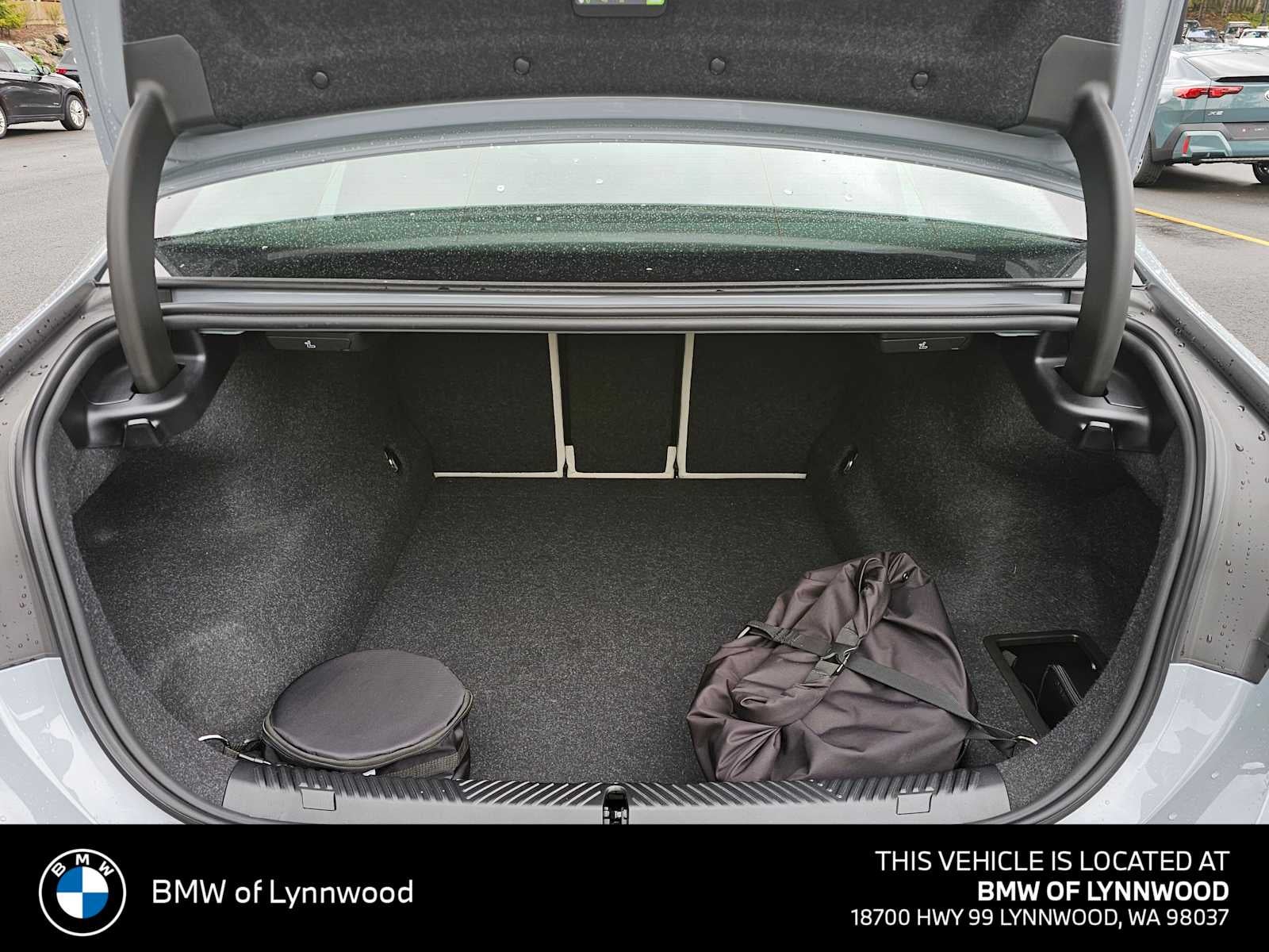 2026 BMW 550e xDrive 550e xDrive