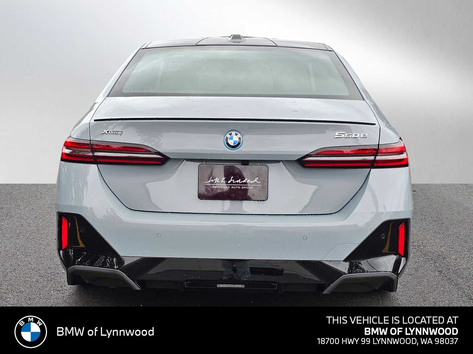 2026 BMW 550e xDrive 550e xDrive