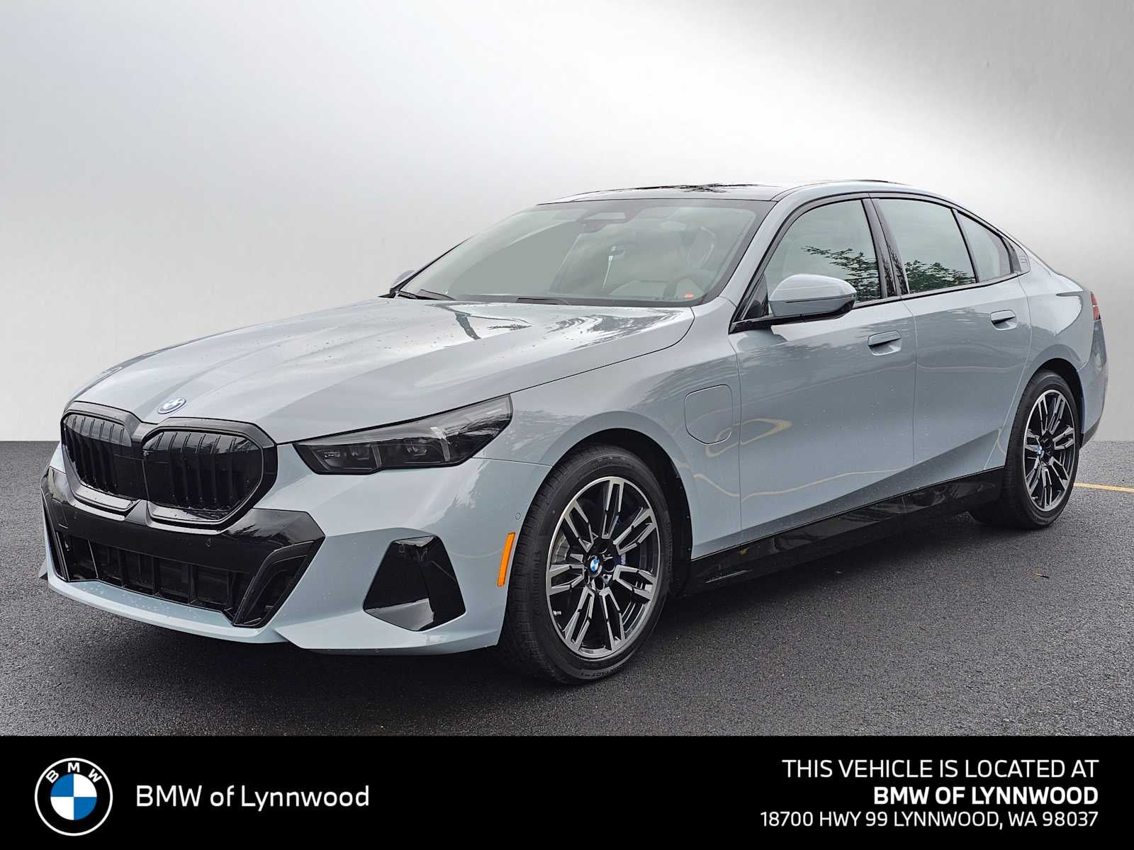 2026 BMW 550e xDrive 550e xDrive