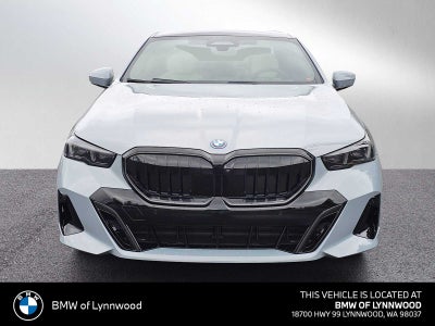 2026 BMW 550e xDrive 550e xDrive