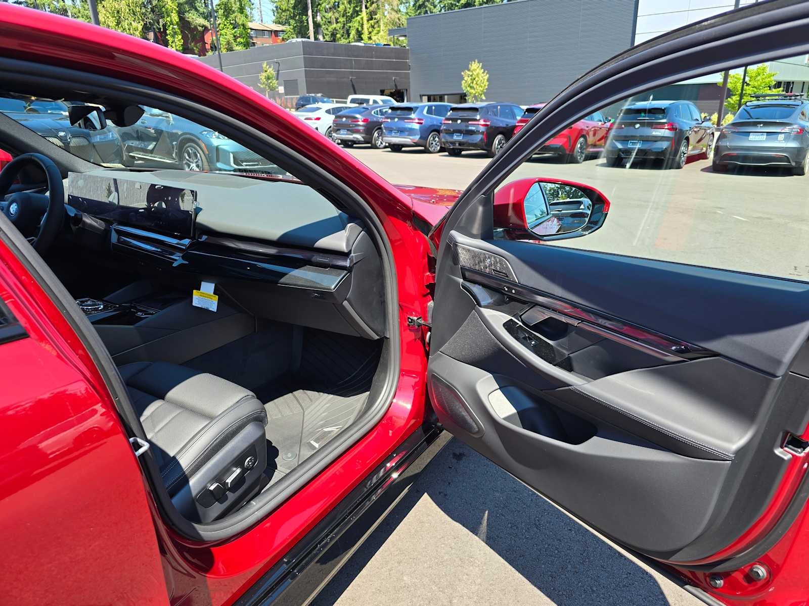 2026 BMW 5 Series 550e xDrive