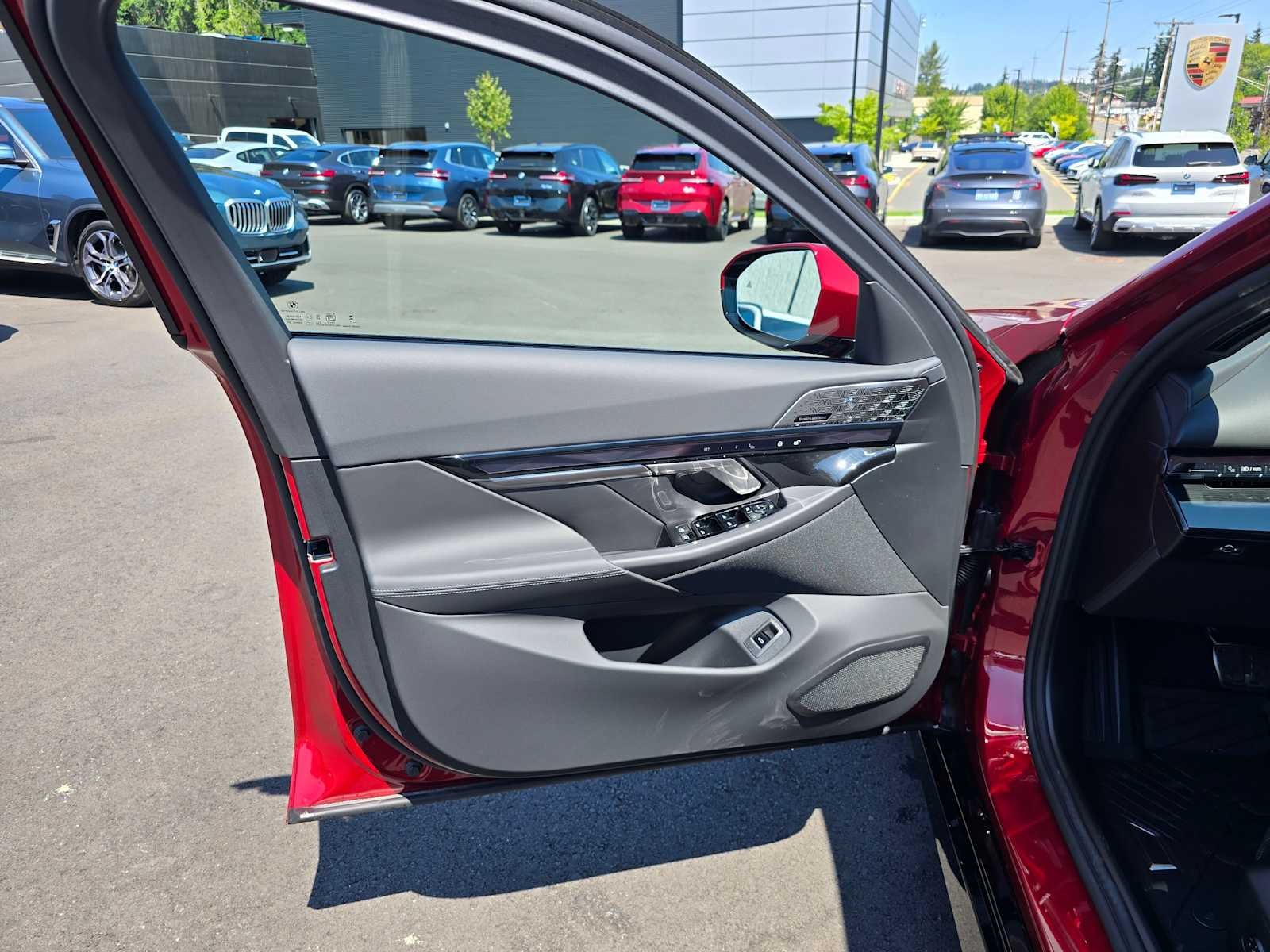 2026 BMW 5 Series 550e xDrive