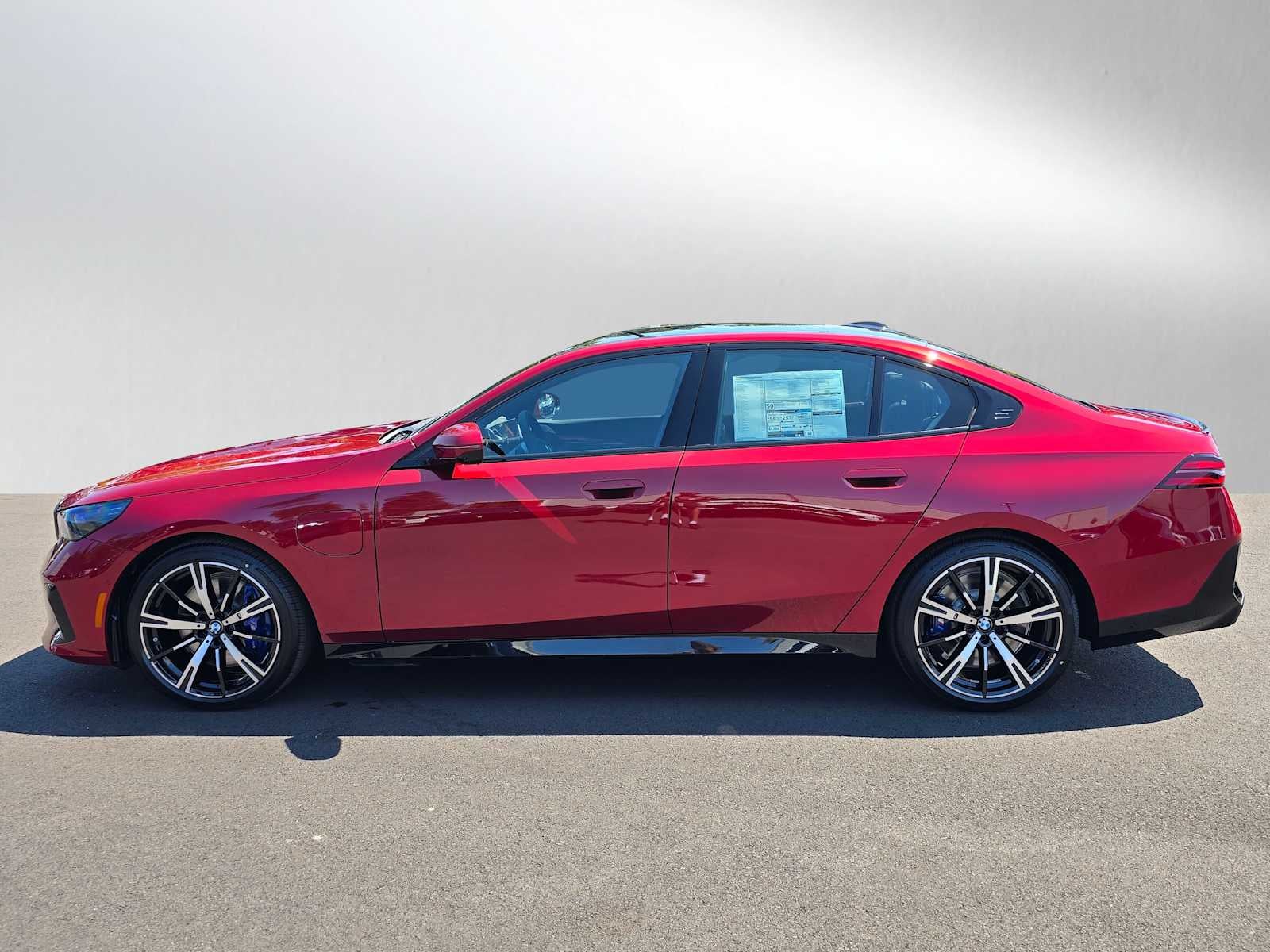 2026 BMW 5 Series 550e xDrive