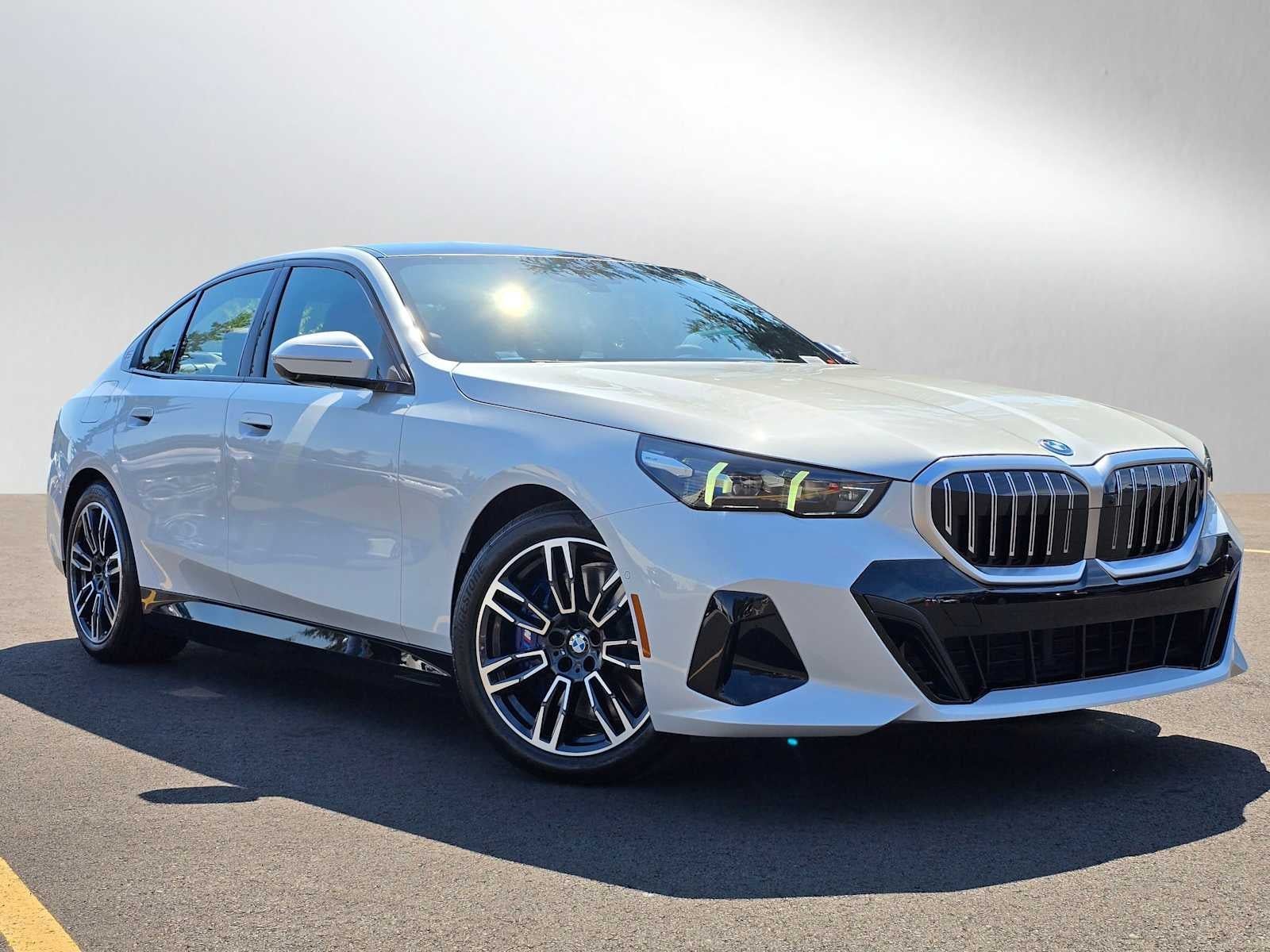 2026 BMW 5 Series 550e xDrive