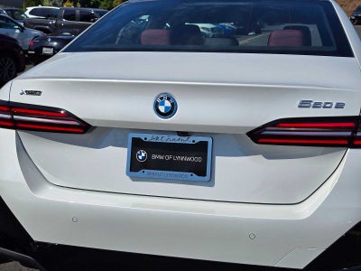 2026 BMW 5 Series 550e xDrive