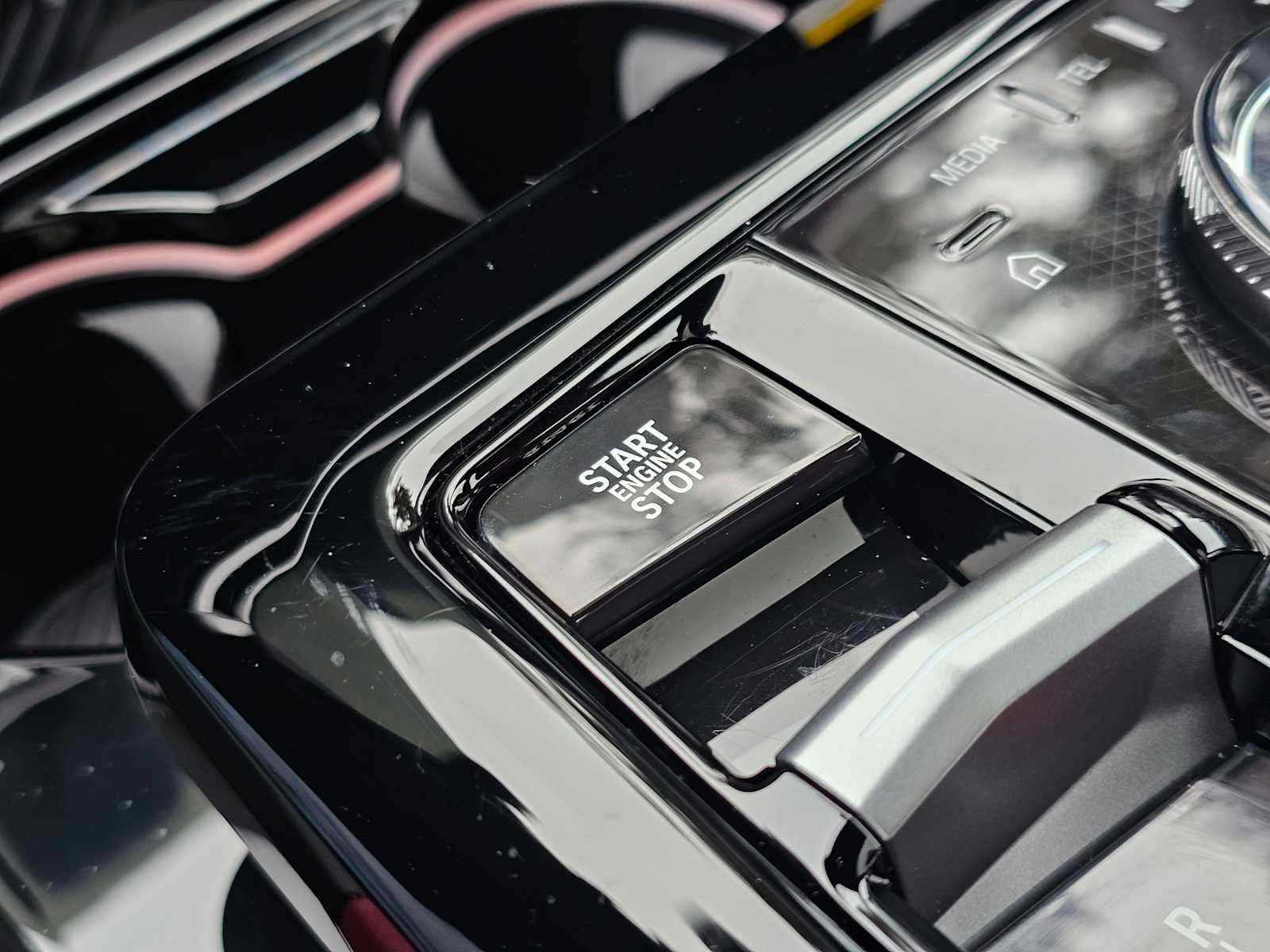 2026 BMW 550e xDrive 550e xDrive