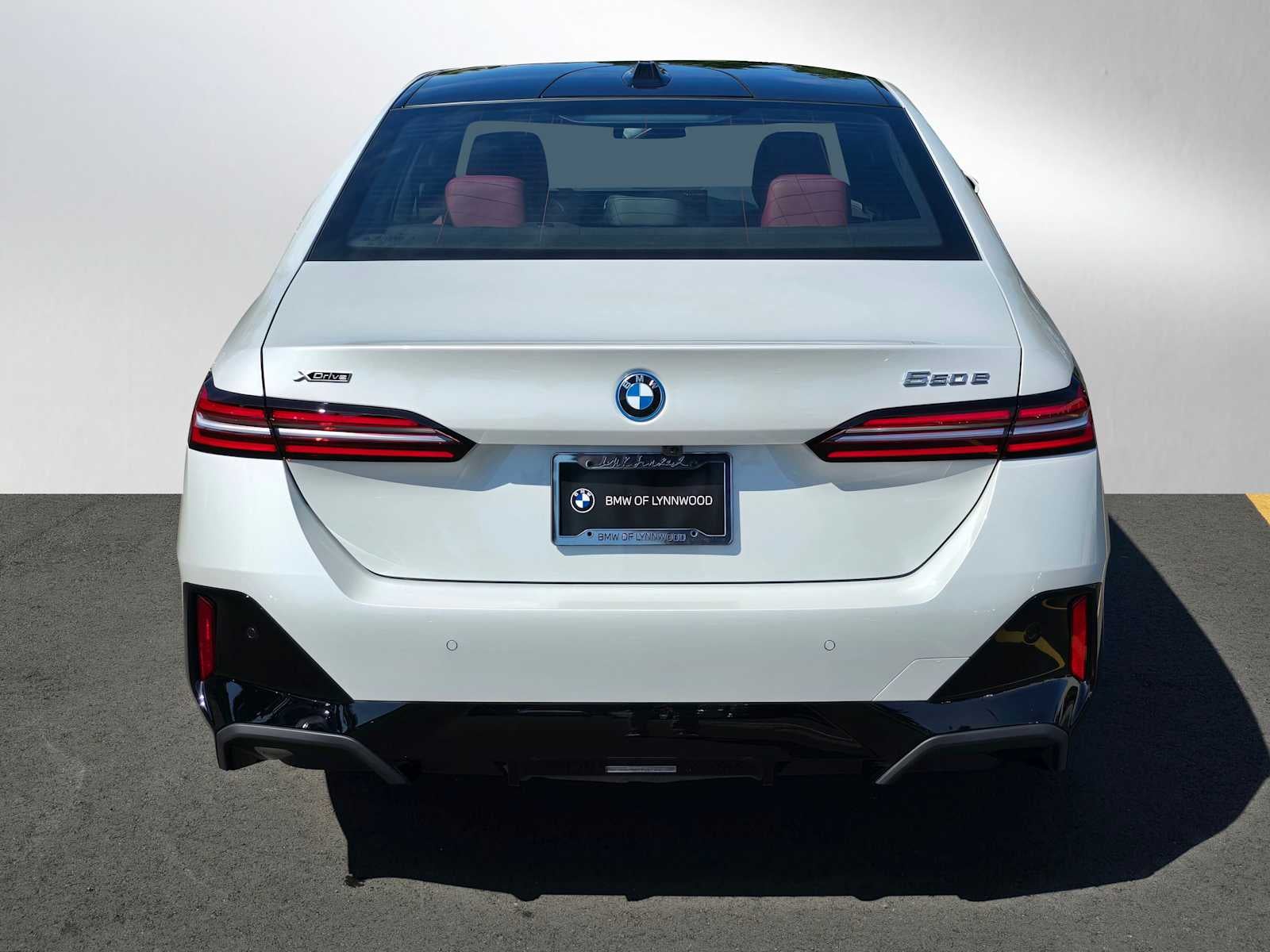 2026 BMW 5 Series 550e xDrive
