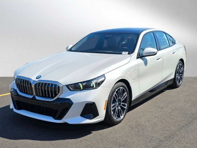 2026 BMW 5 Series 550e xDrive