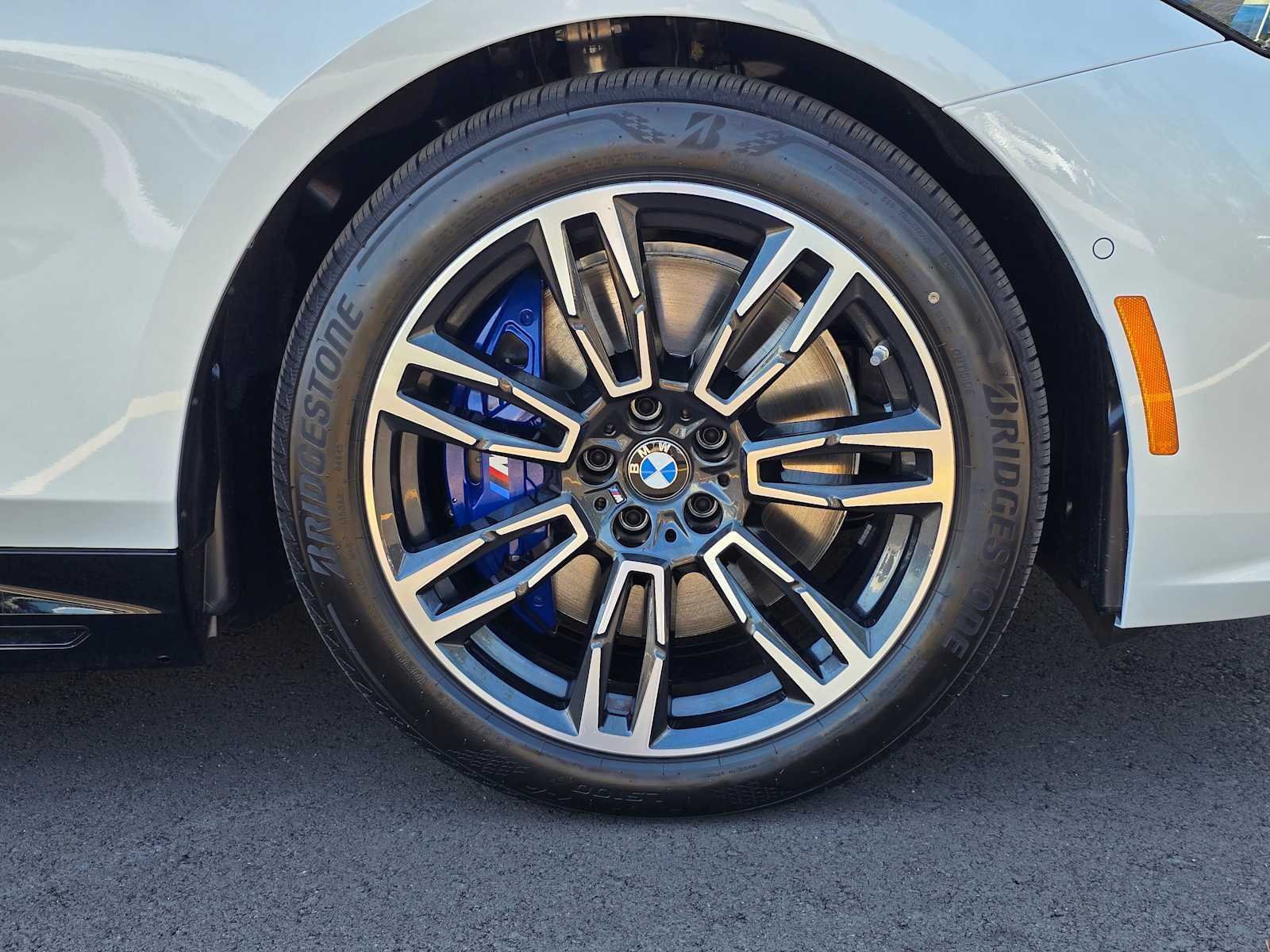 2026 BMW 5 Series 550e xDrive