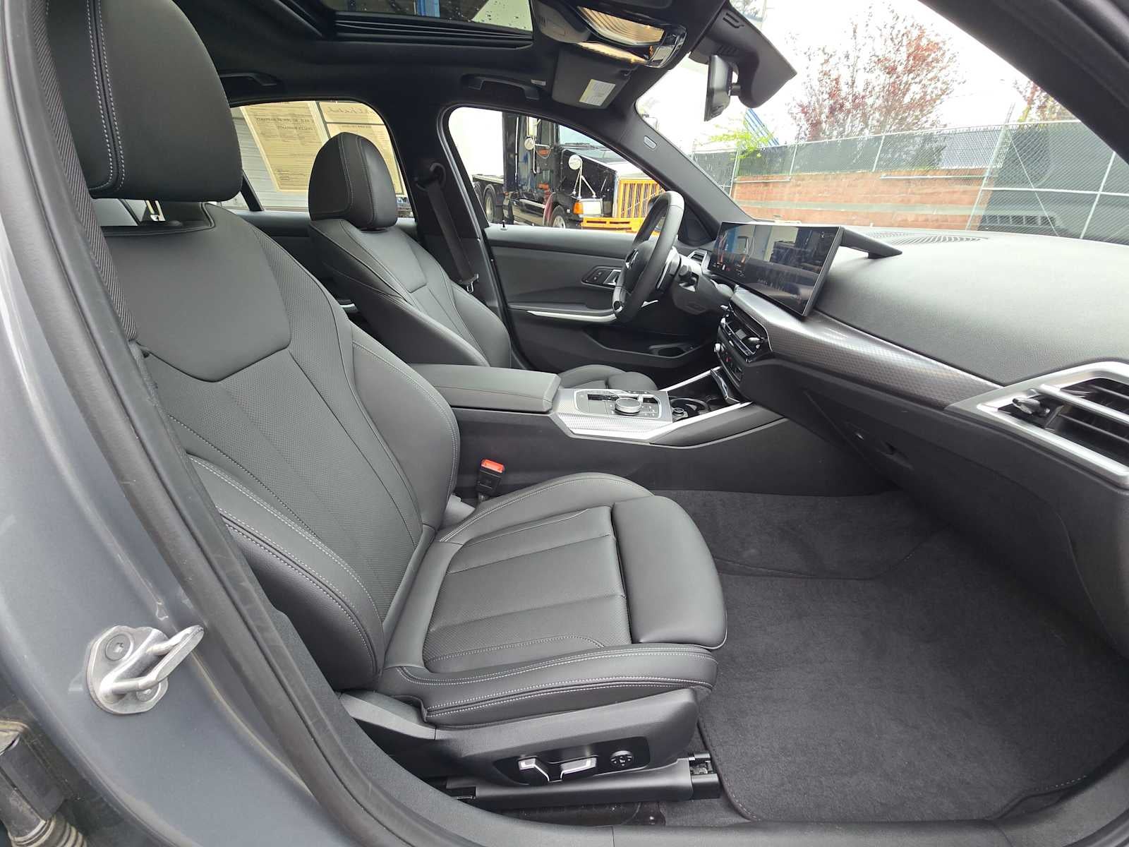 2025 BMW 330i xDrive 330i xDrive