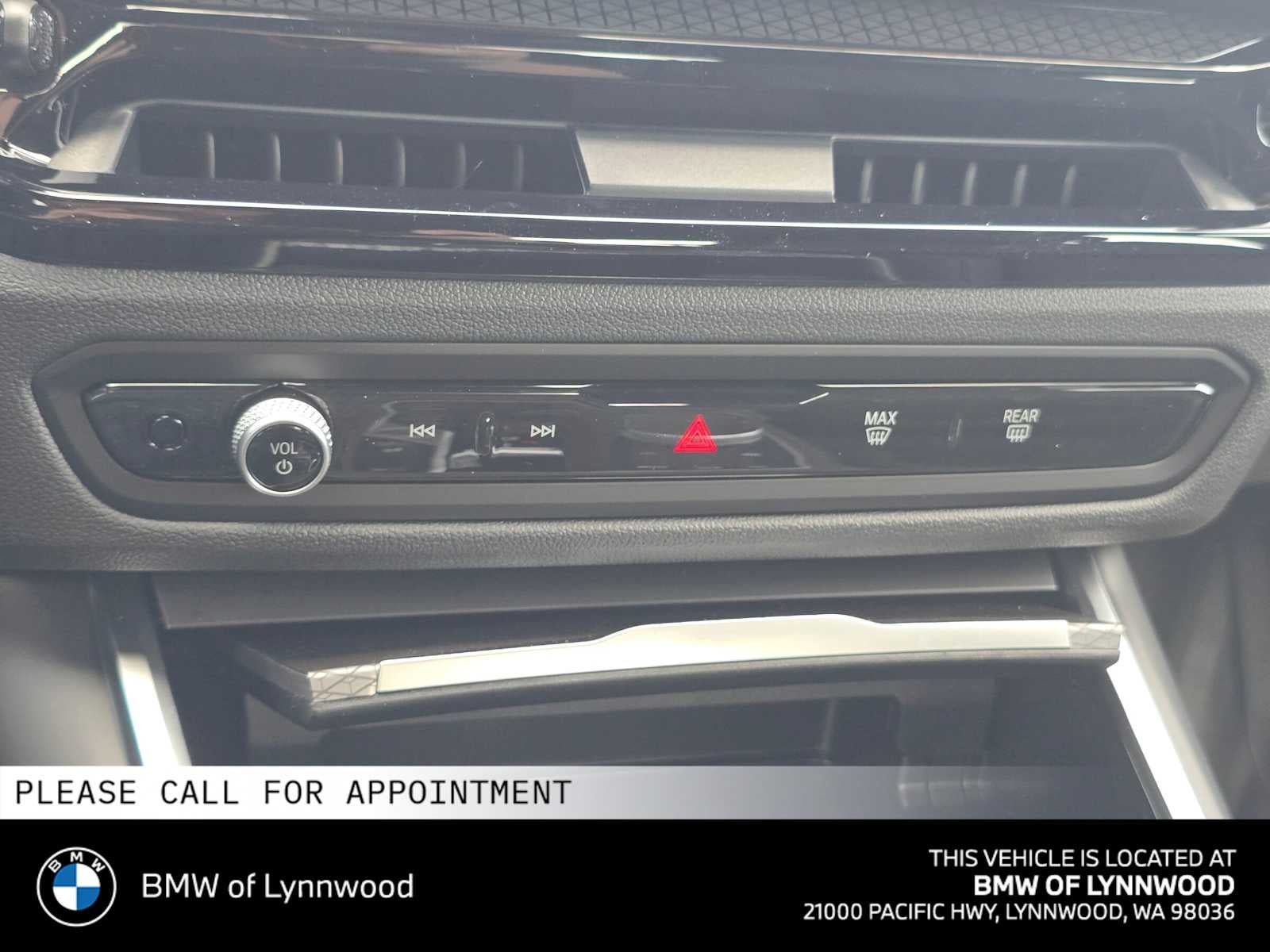 2026 BMW 330i xDrive 330i xDrive
