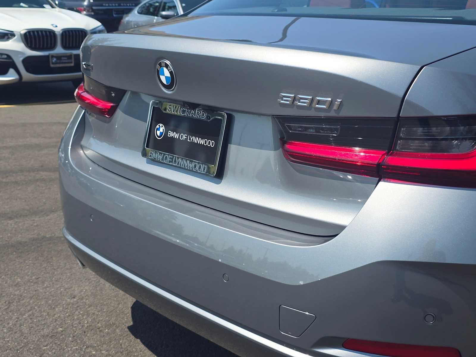 2025 BMW 3 Series 330i xDrive