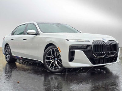 2025 BMW 7 Series 740i xDrive