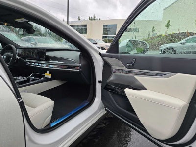 2025 BMW 7 Series 740i xDrive