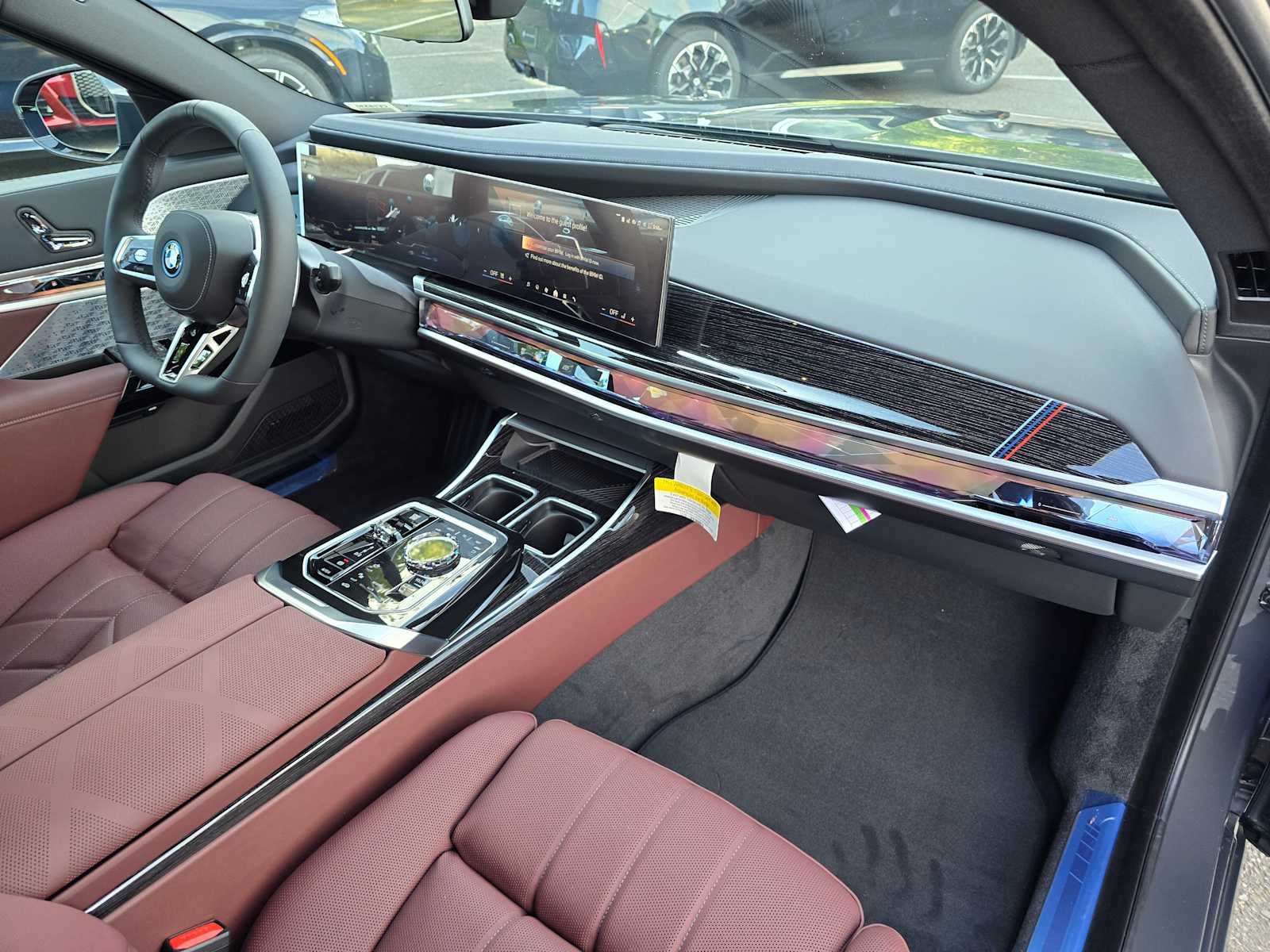 2025 BMW 7 Series 750e xDrive