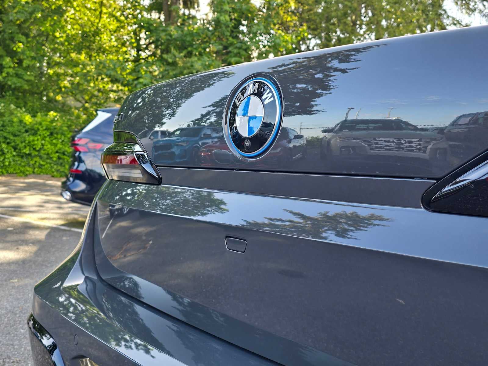 2025 BMW 7 Series 750e xDrive