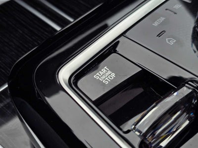 2025 BMW 750e xDrive 750e xDrive