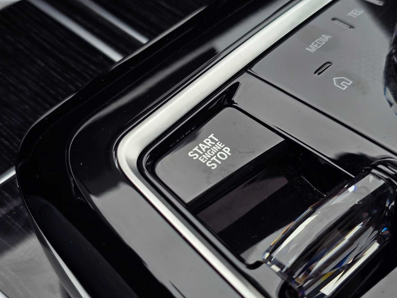 2025 BMW 750e xDrive 750e xDrive