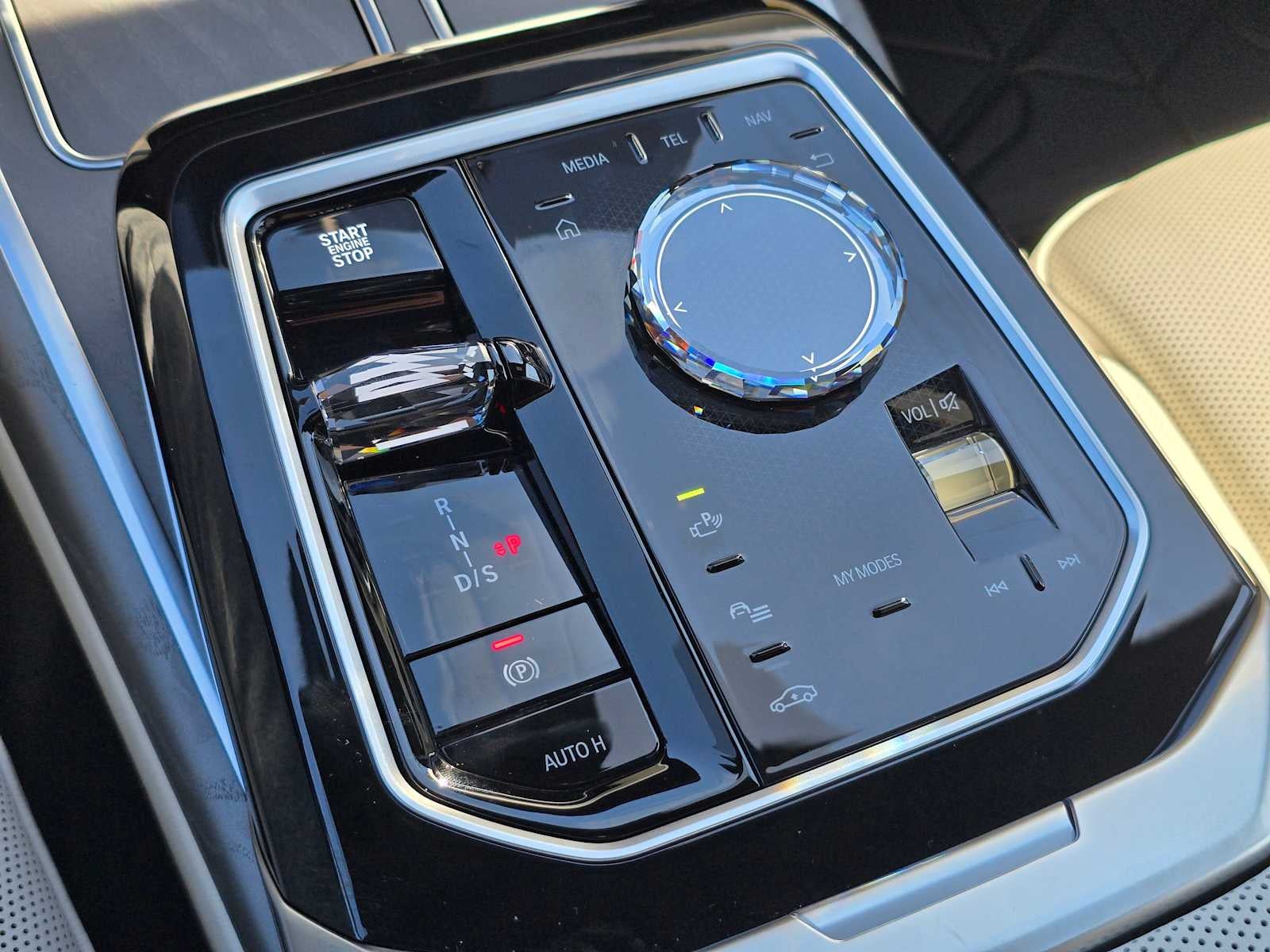 2025 BMW 7 Series 750e xDrive