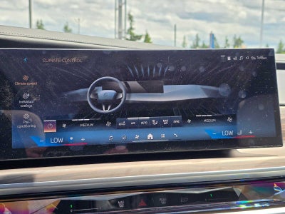 2025 BMW 7 Series 750e xDrive