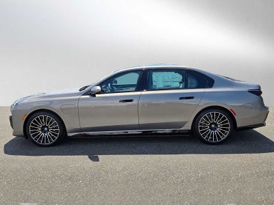 2025 BMW 7 Series 750e xDrive