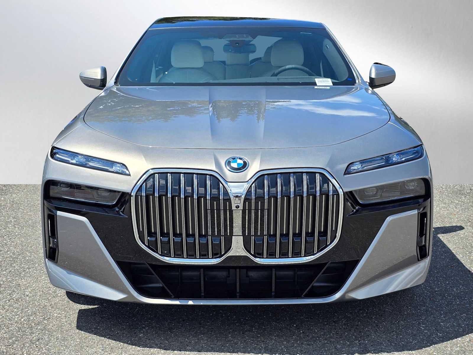 2025 BMW 7 Series 750e xDrive