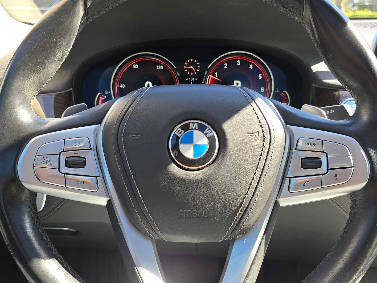 2018 BMW 750i 750i