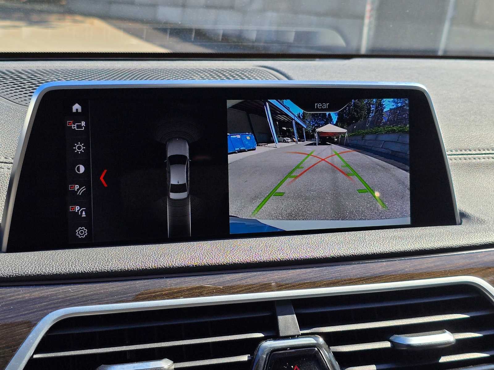 2018 BMW 750i 750i