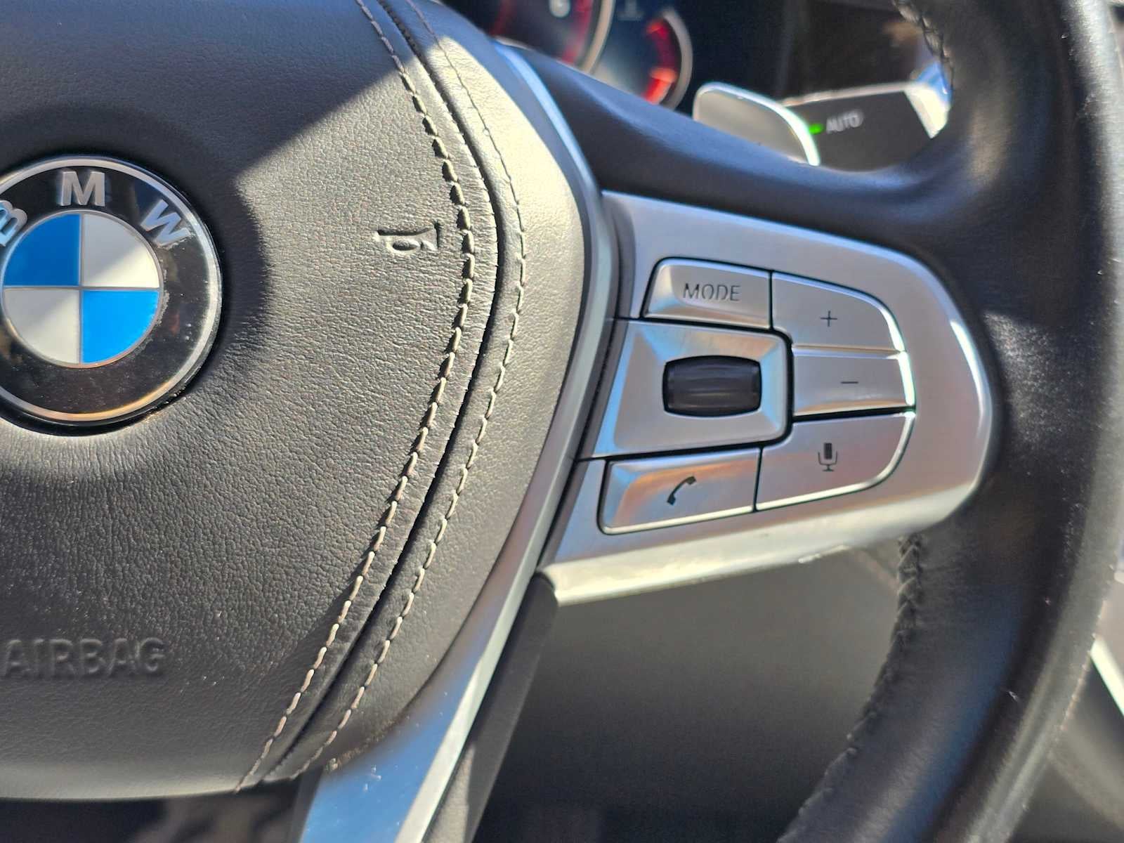 2018 BMW 750i 750i
