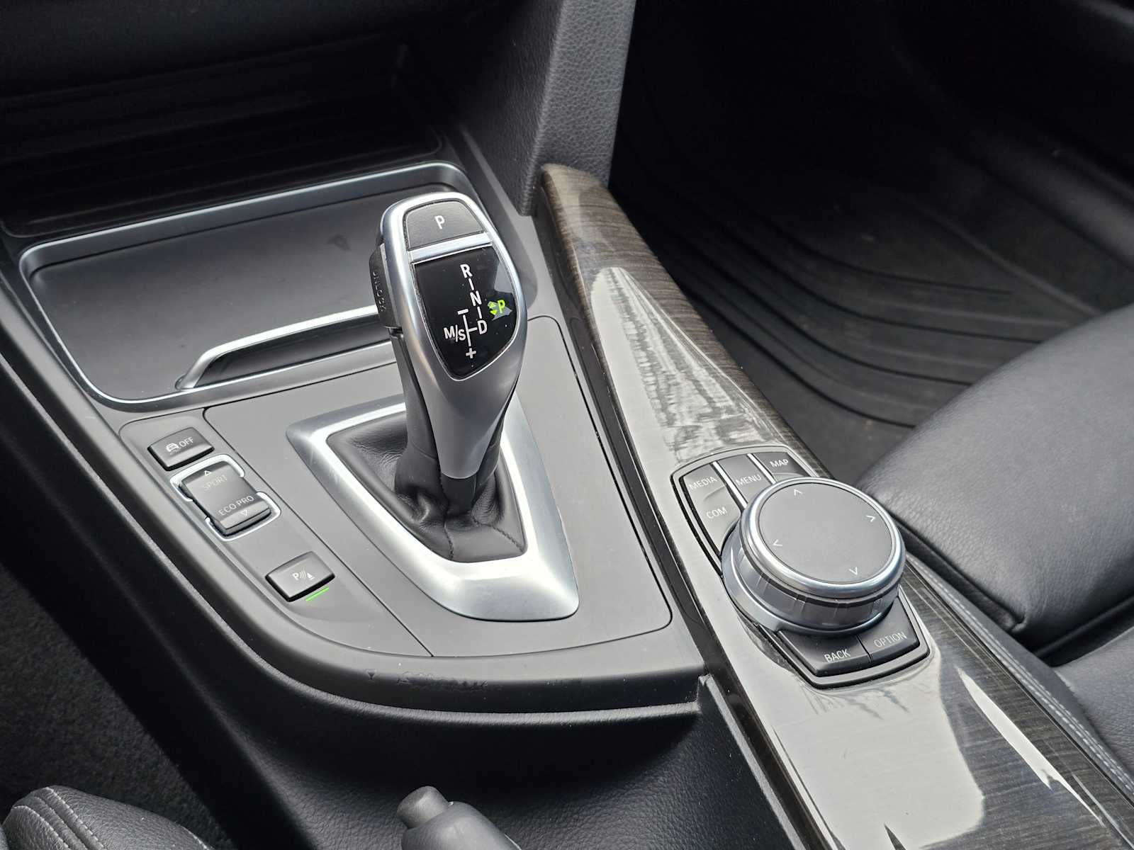 2018 BMW 3 Series 330i xDrive