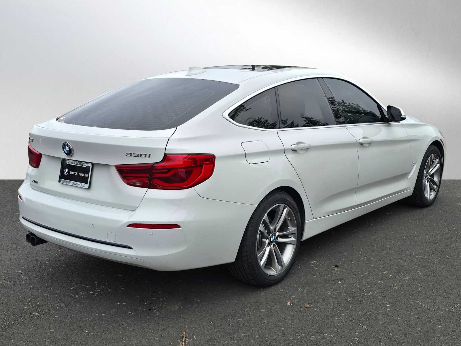2018 BMW 3 Series 330i xDrive