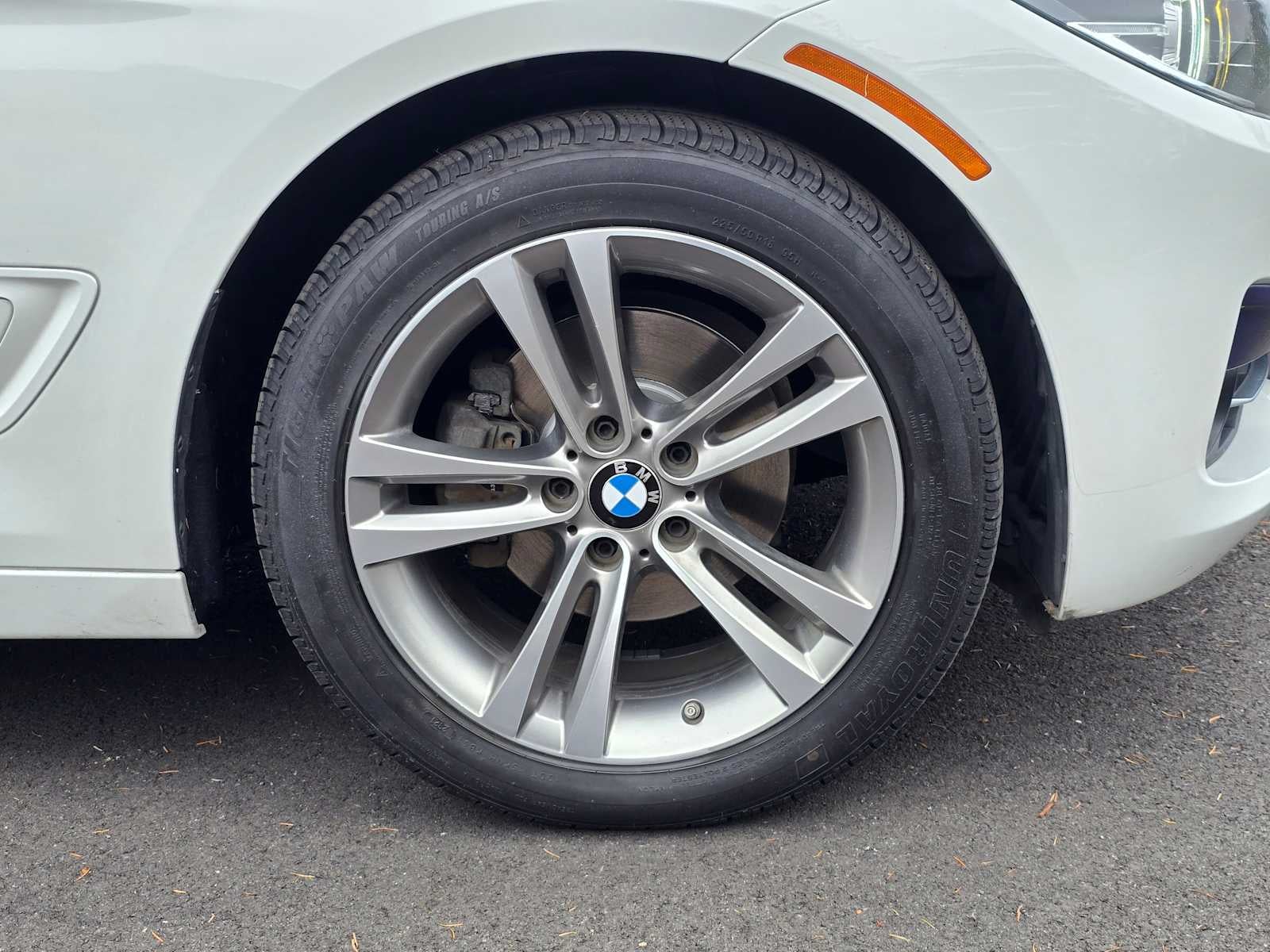 2018 BMW 3 Series 330i xDrive