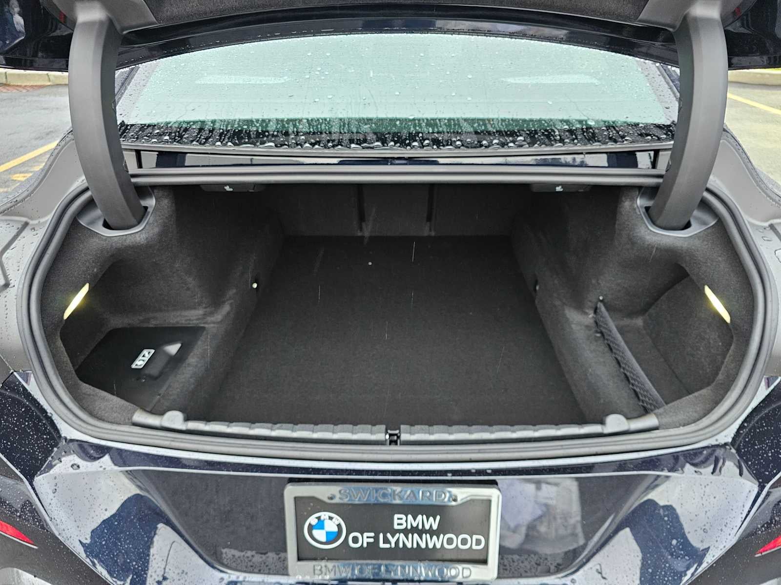 2026 BMW 8 Series 840i