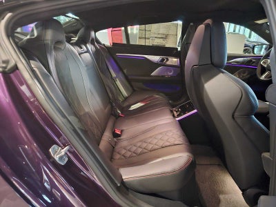 2026 BMW 8 Series M850i