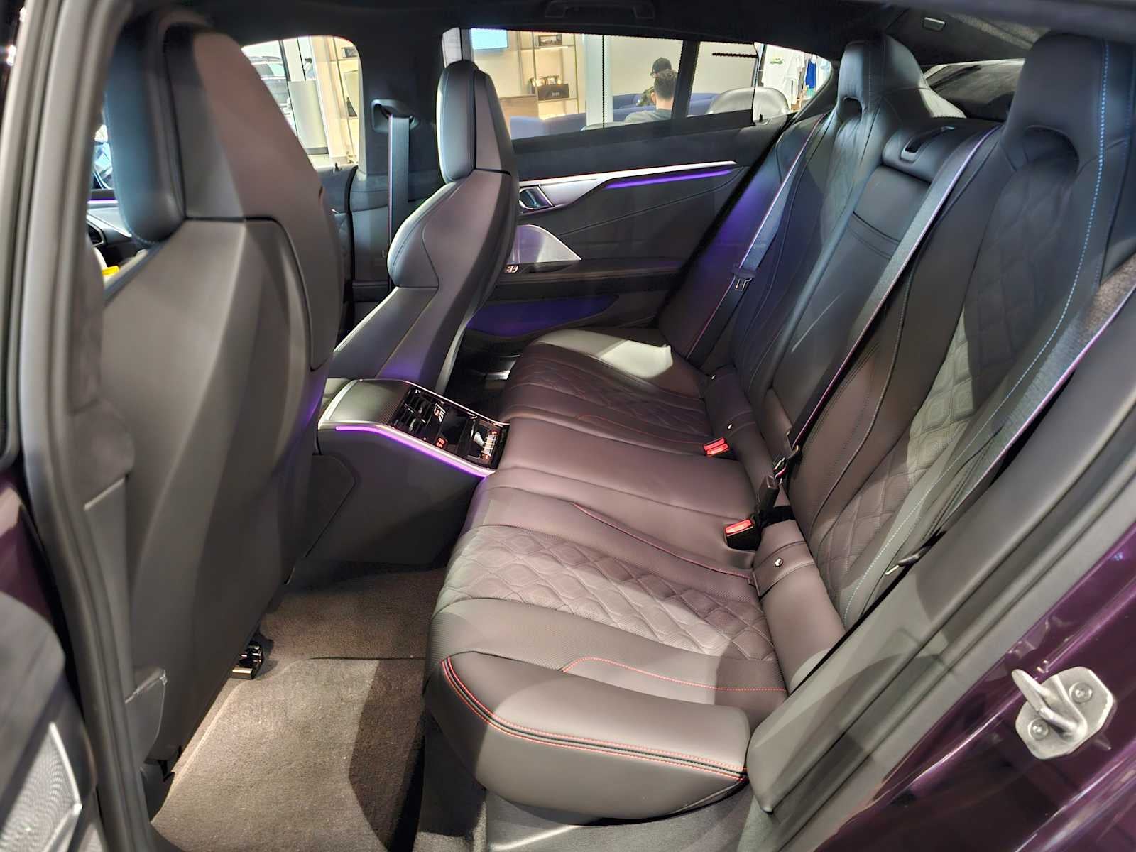 2026 BMW 8 Series M850i