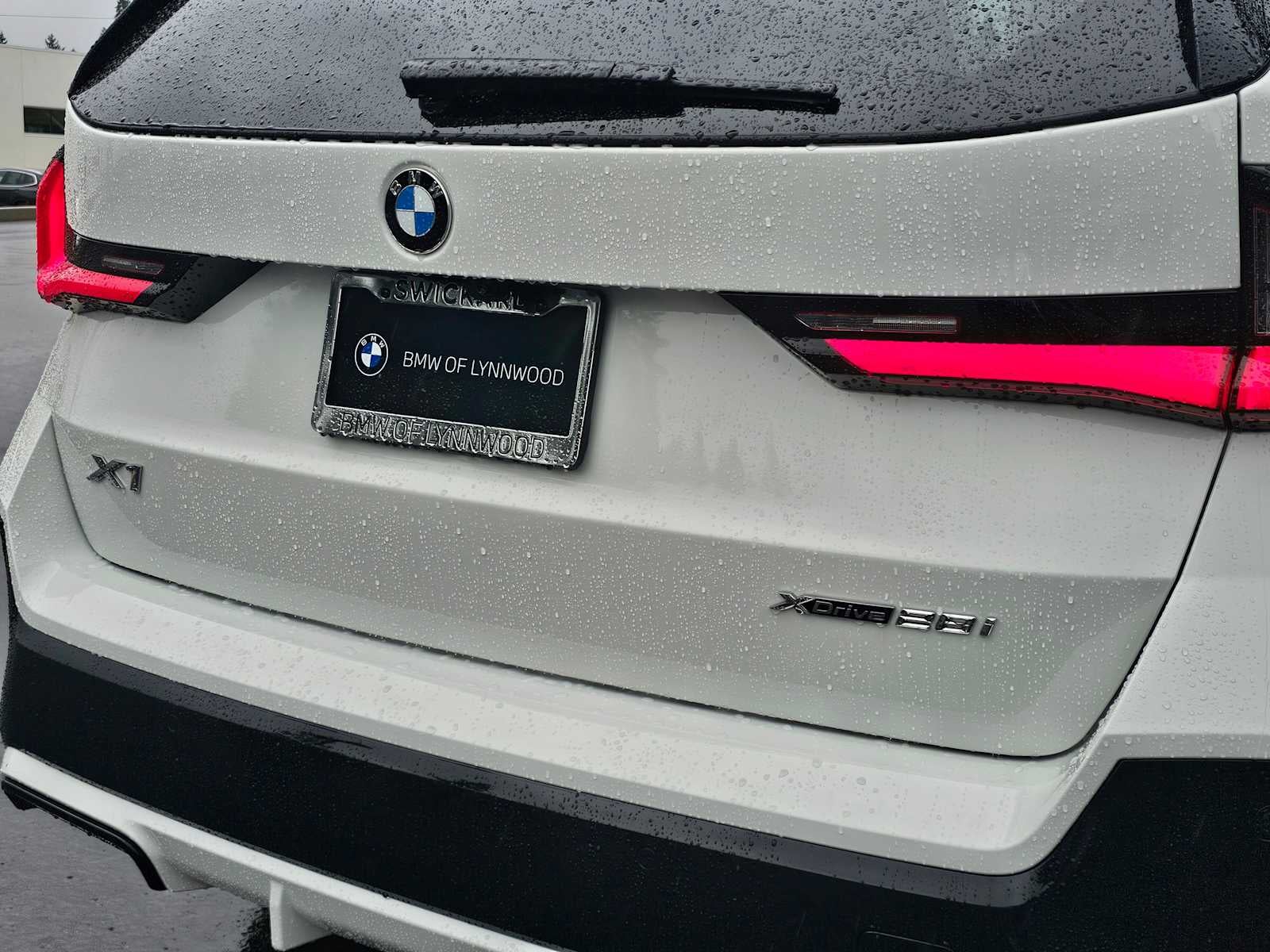 2026 BMW X1 xDrive28i xDrive28i