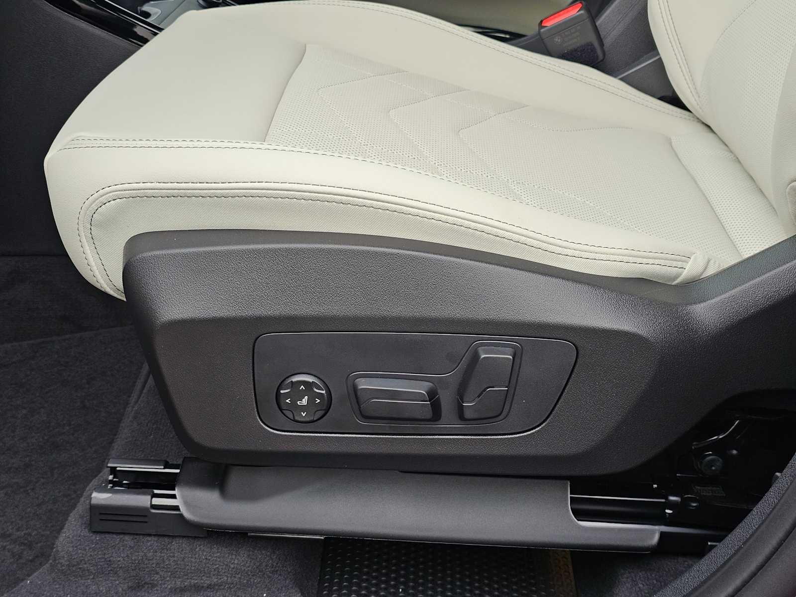 2026 BMW X1 xDrive28i xDrive28i