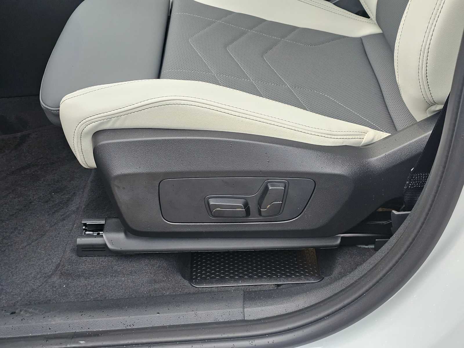 2026 BMW X1 xDrive28i xDrive28i