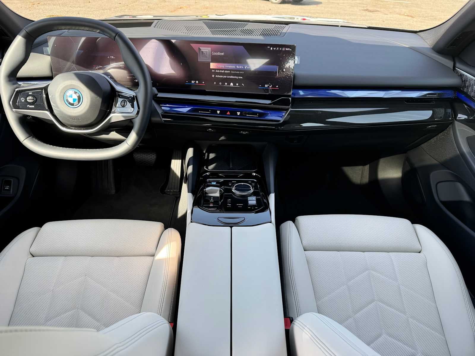 2025 BMW i5 xDrive40