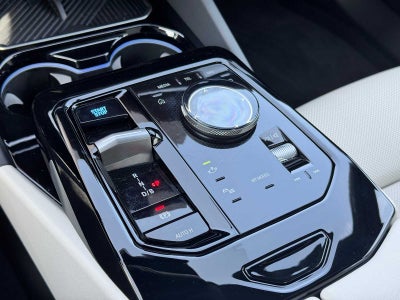2025 BMW i5 xDrive40