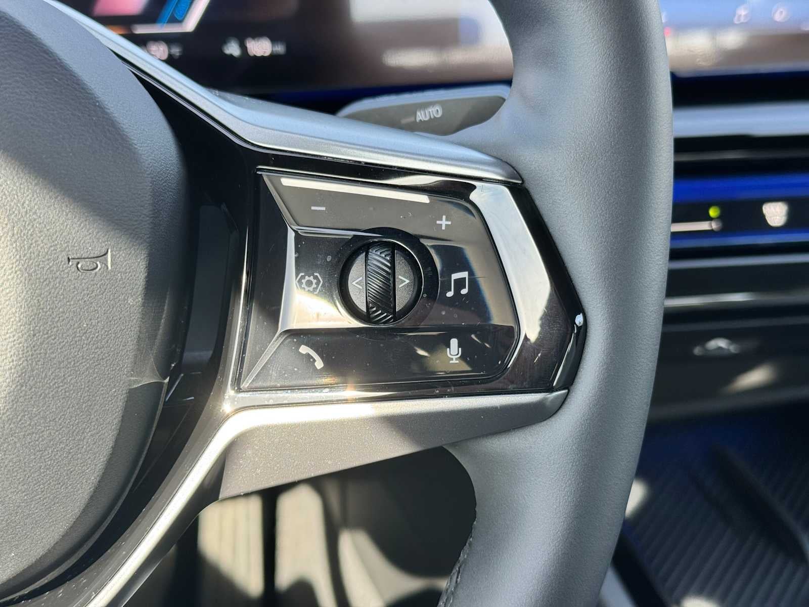 2025 BMW i5 xDrive40