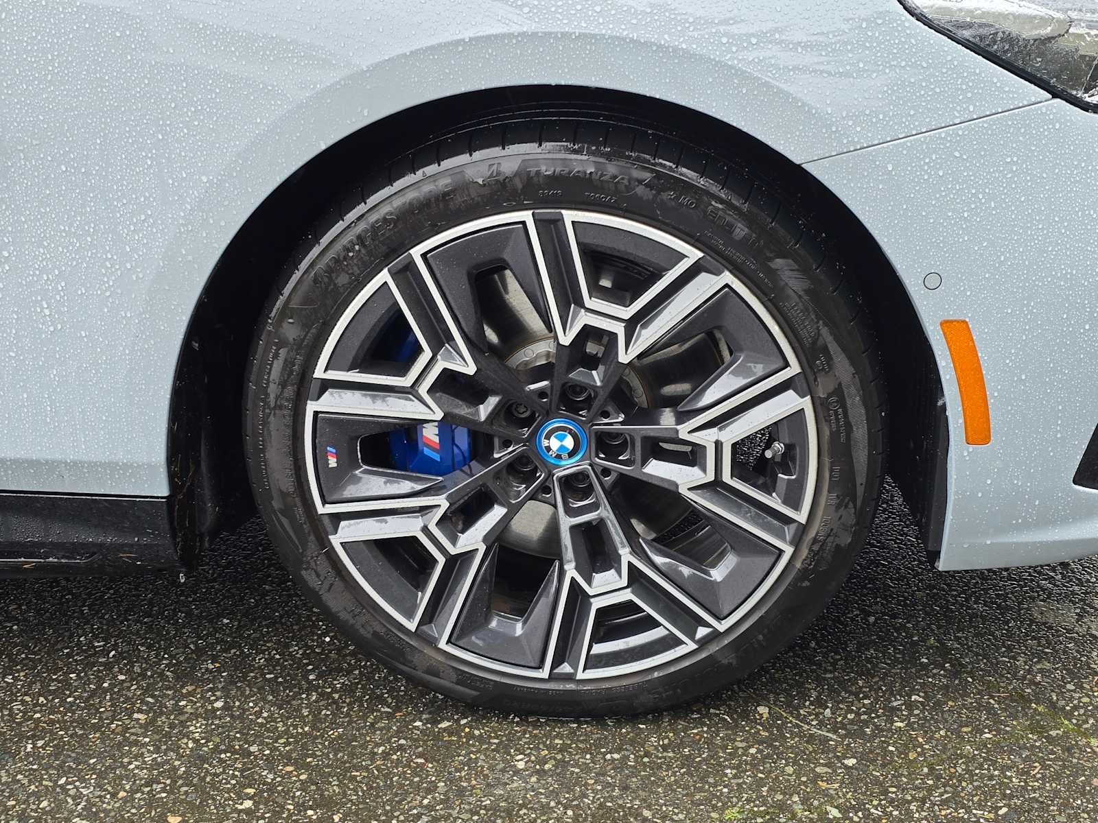 2025 BMW i5 eDrive40